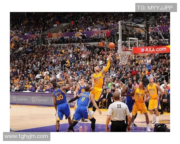 今天勇士与湖人精彩对决回放全程回顾与赛后分析