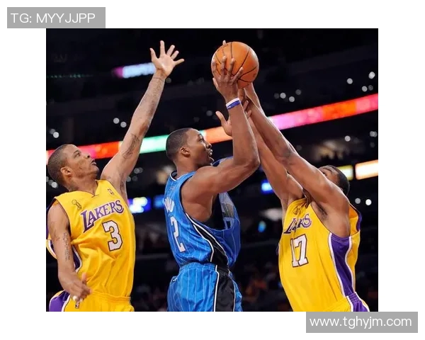 湖人对决快船激战正酣精彩直播带你感受篮球魅力与激情碰撞