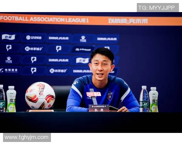 贵州队迎战大连人队期待精彩对决双方争夺宝贵积分全力以赴展现实力