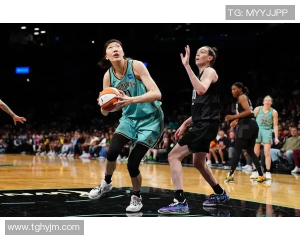 2018年WNBA季后赛自由人与太阳的激烈对决回顾与分析